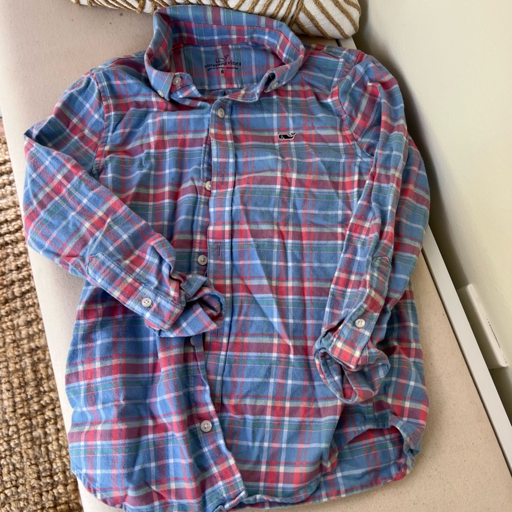 Boys Vineyard Vines Long sleeve flannel size 6 - plaid